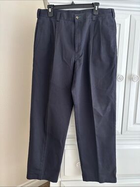 Tommy Hilfiger Men's Navy Pleated Dress Pants